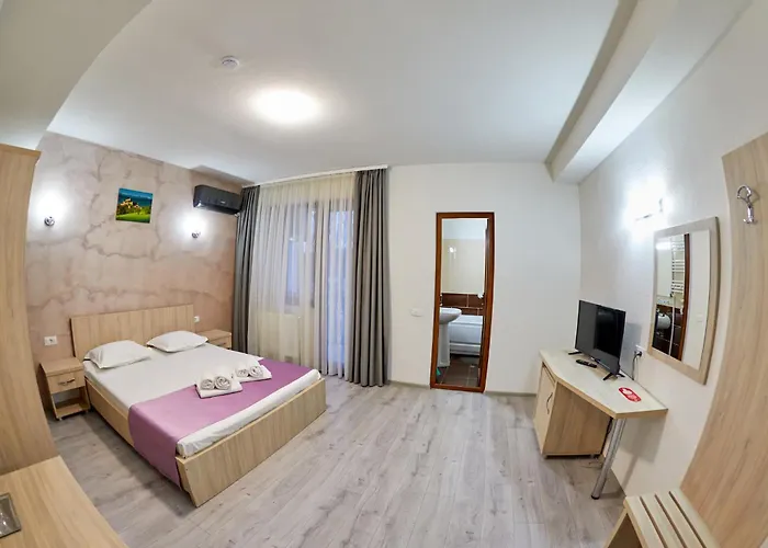 Coralis Vendégház 3*