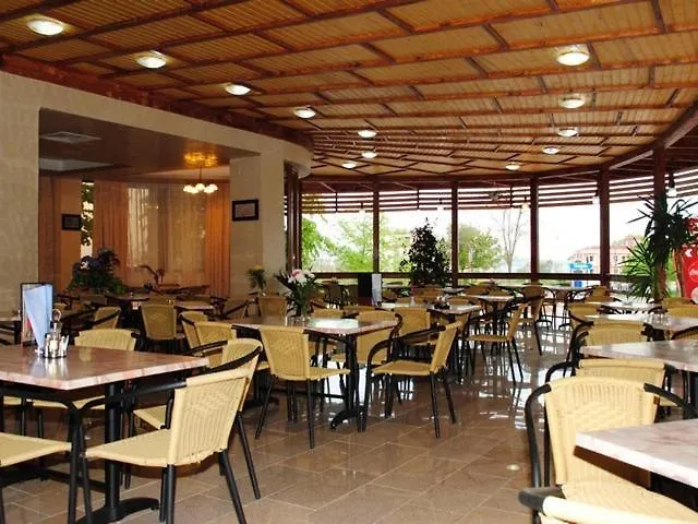 Coralis 3* Észak-Eforie